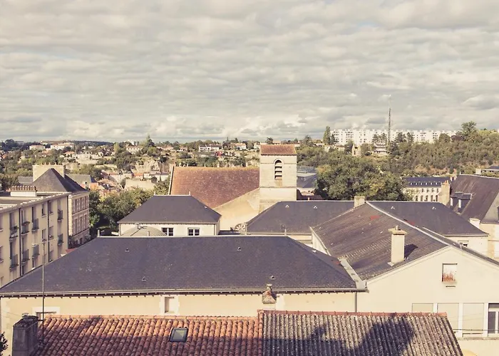 La Maison De La Liberte Alexandra David-neel 普瓦捷