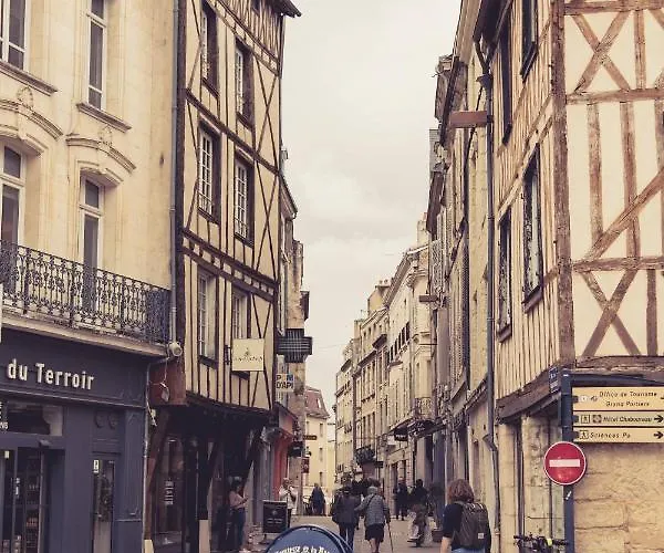 Apartman La Maison De La Liberte Alexandra David-neel Poitiers