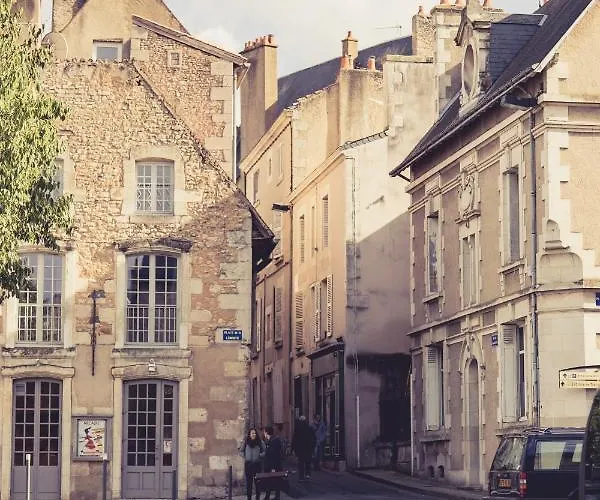 La Maison De La Liberte Alexandra David-neel * Пуатье