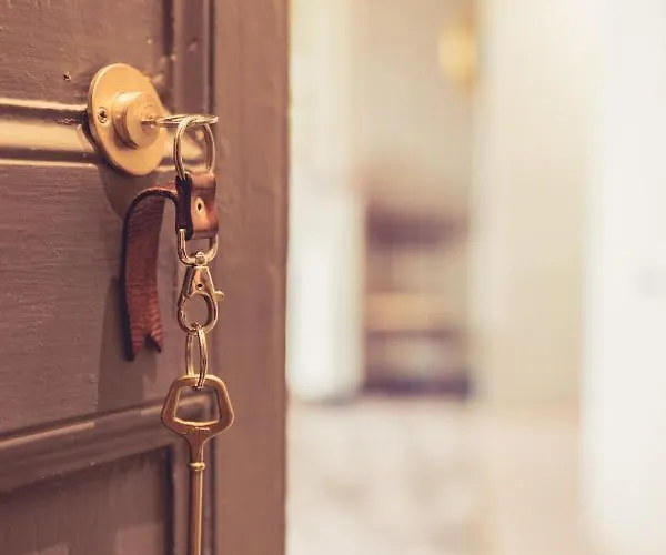 La Maison De La Liberte Alexandra David-neel Апартаменты Пуатье